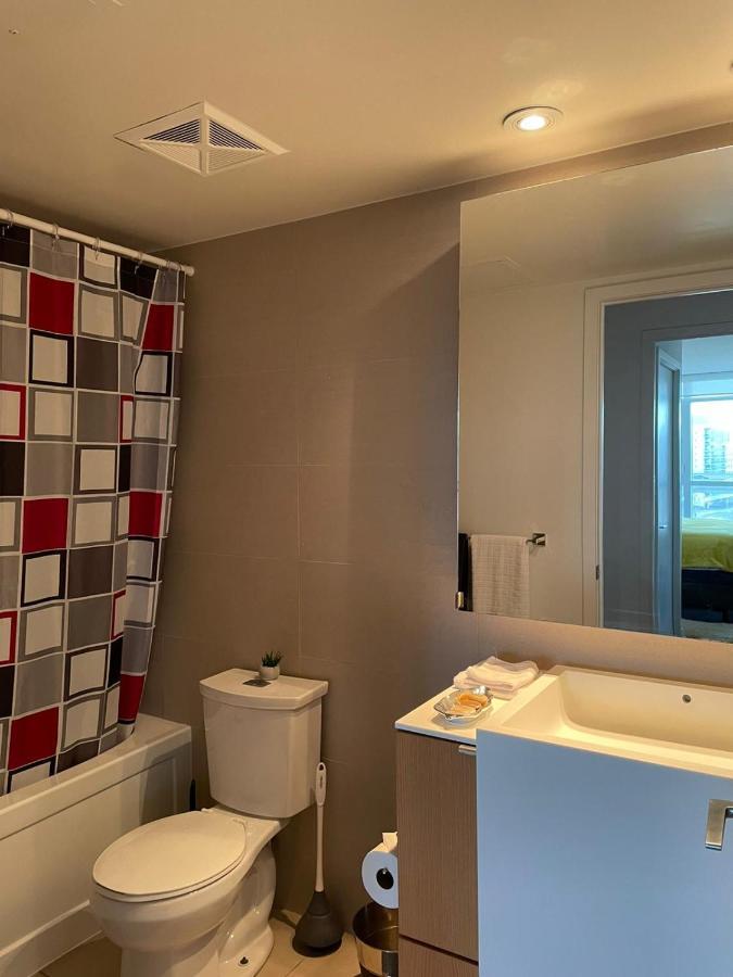 Toronto Downtown Luxurious Stylish 3 Bedroom 3 Bath 2 Balconies Near Rogers Centre Lakeview Condo 外观 照片