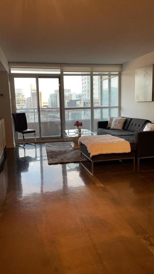 Toronto Downtown Luxurious Stylish 3 Bedroom 3 Bath 2 Balconies Near Rogers Centre Lakeview Condo 外观 照片