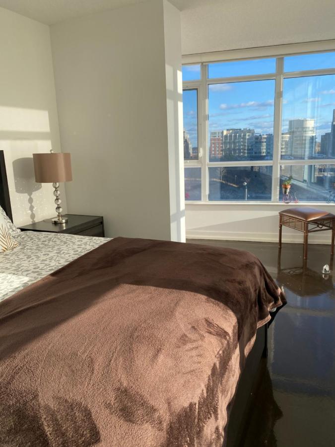 Toronto Downtown Luxurious Stylish 3 Bedroom 3 Bath 2 Balconies Near Rogers Centre Lakeview Condo 外观 照片