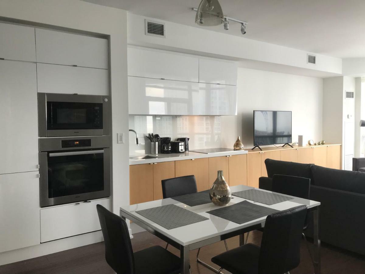 Toronto Downtown Luxurious Stylish 3 Bedroom 3 Bath 2 Balconies Near Rogers Centre Lakeview Condo 外观 照片